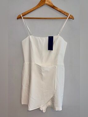 ECLAIR White Skort Romper Sz M NEW!